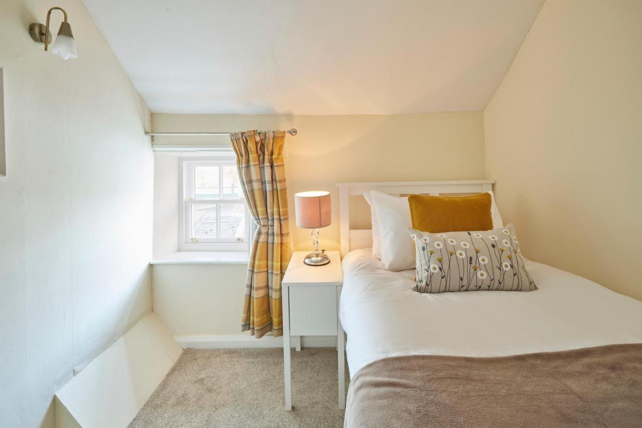 Host & Stay - Honey Cottage Hinderwell Eksteriør bilde